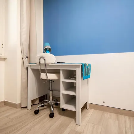 Color House Pensión 3*