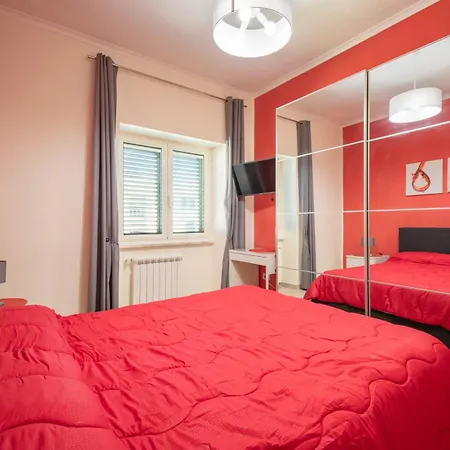 Color House Pensión 3*