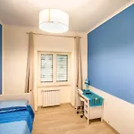Color House ゲストハウス 3*
